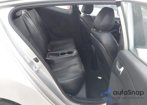 2013 Hyundai Veloster Turbo W/Blue z USA, uszkodzony, nr VIN KMHTC6AE4DU096095